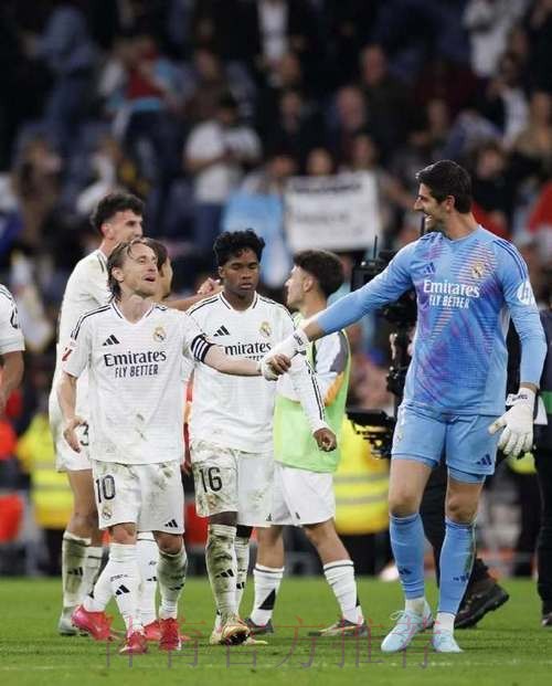 马里亚诺为留队愿大幅降薪 但皇马依旧不与其续约